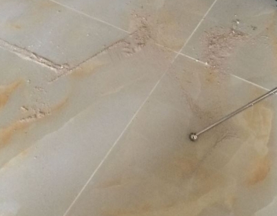 乌恰瓷砖空鼓维修公司分享粘合剂选择不当在瓷砖铺贴过程中可能导致以下问题
